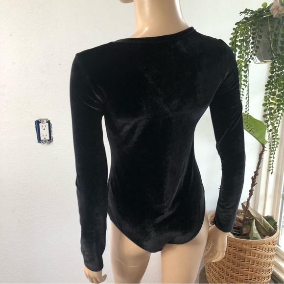 Project Social T bodysuit black long sleeve velvet - Picture 5 of 14